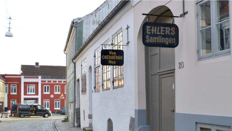 Indgangen til Ehlers Samlingen og Von Oberbergs Hus i Haderslev