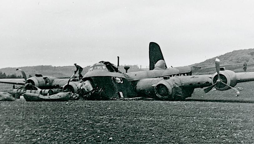 RAF Short Stirling-Bomber, Notlandung bei Risegård in Südjütland