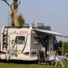 Autocamper am Wasser bei Drejby Strand Camping